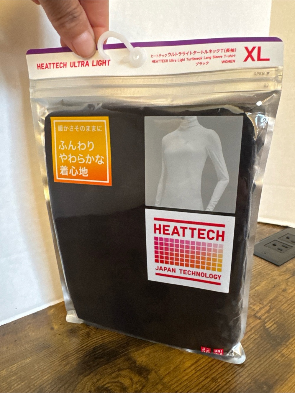 Uniqlo Japan Women’s HEATTECH Turtle Neck Long Sleeve T-Shirt XL  Black NEW